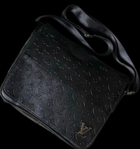 Bandolera Louis Vuitton negra silver LOGO